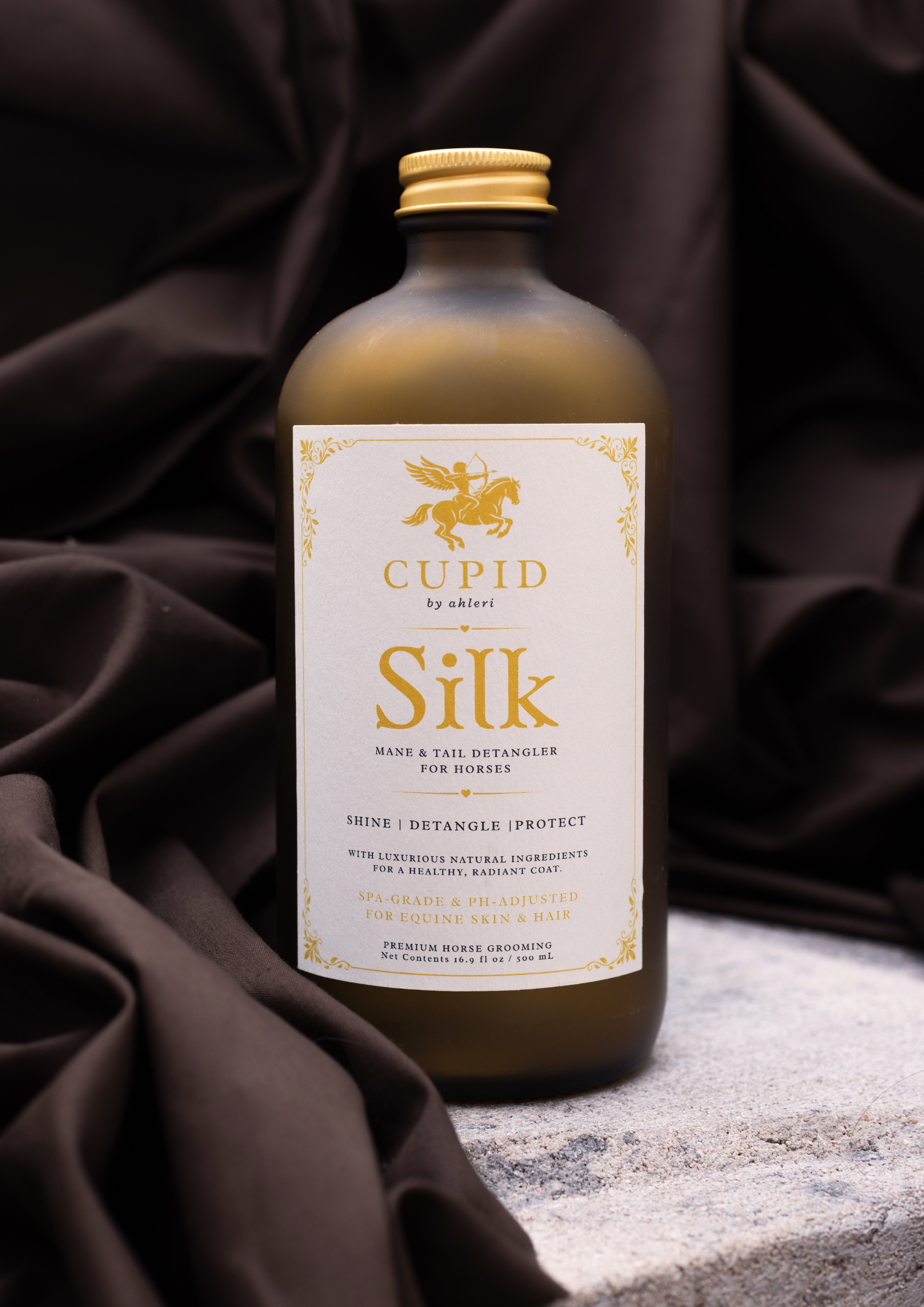 Silk: a Luxury Mane & Tail Detangler
